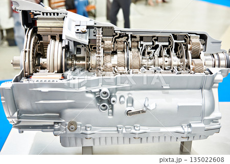 8-speed hybrid gearbox 135022608