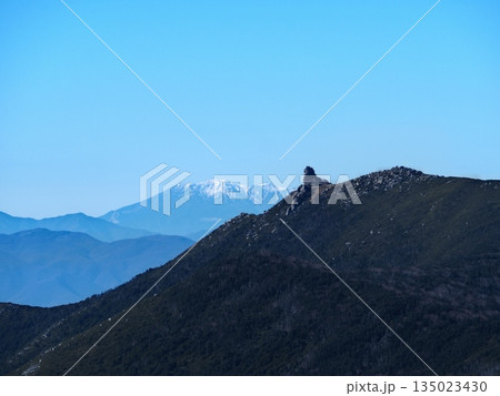五丈岩と御嶽山（20251122115107） 135023430