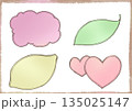 やさしい手描き風パステルフレーム素材セット｜雲 葉 レモン ハート 135025147