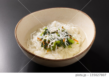 野沢菜昆布 しらす 茶漬け 野沢菜昆布 しらす 茶漬け 135027807