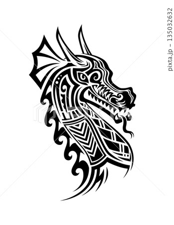 New Zealand Maori tribal dragon animal tattoo or symbol. Polynesian Maori culture motif dragon animal tattoo, tribal graphic vector print. Hawaiian tribe abstract symbol or ethnic warrior black sign 135032632