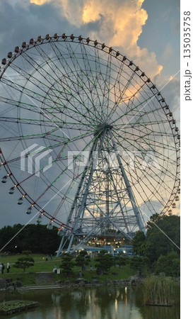 葛西臨海公園にあるダイヤと花の大観覧車 135035758