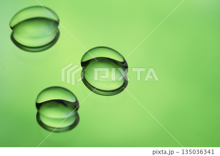 水滴 135036341