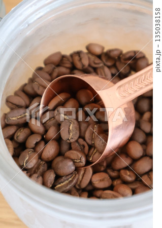 コーヒー豆の冷凍保存 コーヒー豆の冷凍保存 135038158