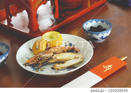 我が家の定番お正月料理(エビと蟹の先付) 我が家の定番お正月料理(エビと蟹の先付) 135038630