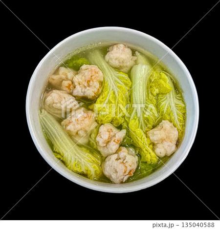 中国本場料理・白菜蝦滑湯・白菜海老団子スープ 135040588
