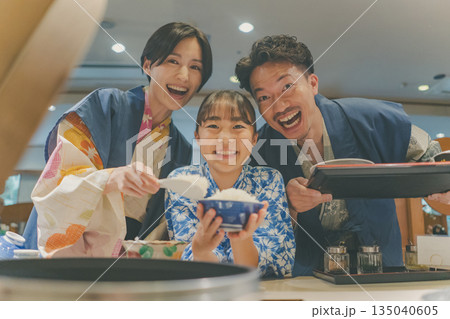 family trip　撮影協力：伊東小涌園 135040605