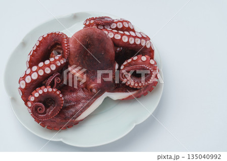 茹でダコ 135040992