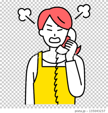 固定電話で怒っているエプロン姿の女性 135043237