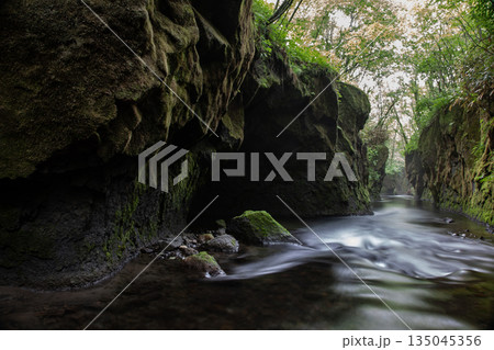 神秘の渓谷樽前ガロー 135045356