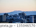 名古屋市から望む早朝の恵那山 135046570