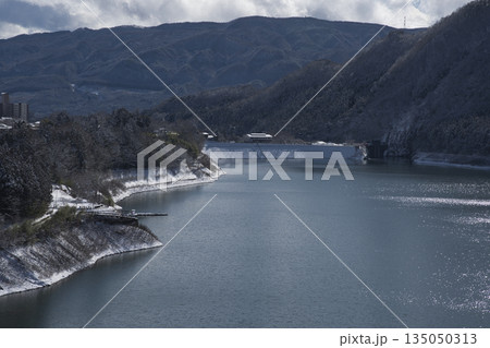 冬の相俣ダムの風景 冬の相俣ダムの風景 135050313