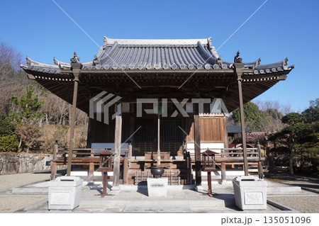 岡山県津山市にある真言宗「新善光寺」:本堂 岡山県津山市にある真言宗「新善光寺」:本堂 135051096