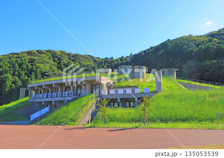 福井県三方上中郡若狭町、若狭三方縄文博物館の風景 135053539