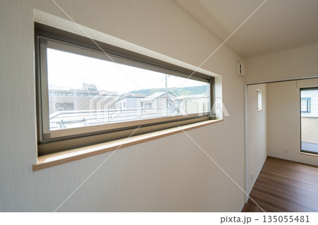 新築の樹脂窓 135055481