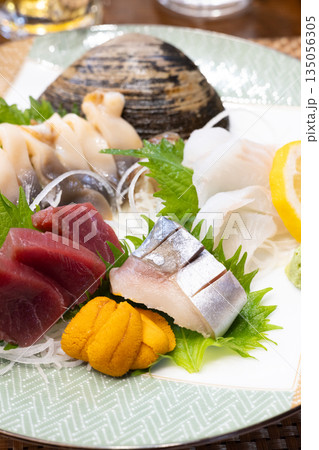 美味しいお刺身盛り合わせ 美味しいお刺身盛り合わせ 135056305