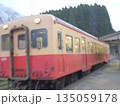 キハを発車するキハ 135059178