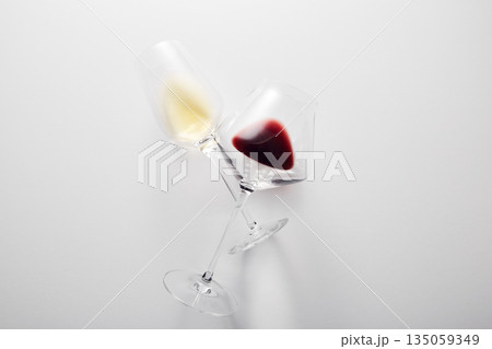 Tasting red, white wine with judging color, flavor. 135059349