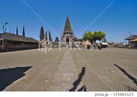 Pura Ulun Danu Batur temple on Bali Pura Ulun Danu Batur temple on Bali 135063125