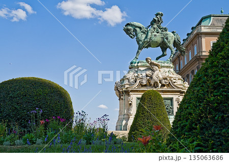The statue of Eugen of Savoyen 135063686