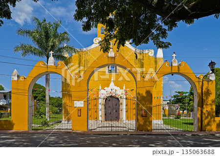 Iglesia de Santa Ana front side Iglesia de Santa Ana front side 135063688
