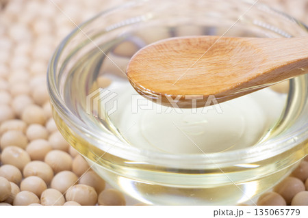 大豆油 135065779