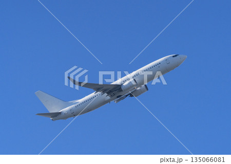 飛行機 135066081