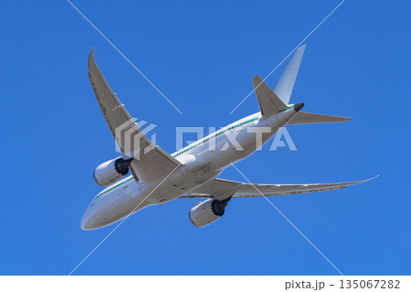 飛行機 135067282