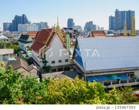 展望台から見るタイのバンコクの街並み 135067303
