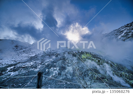 硫黄山 135068276