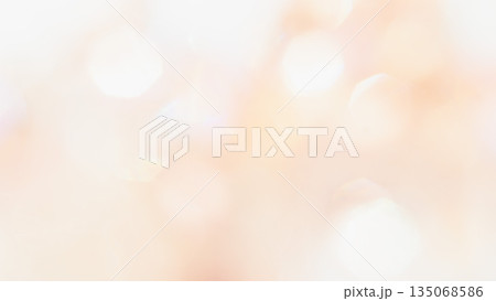 ふんわりキラキラ背景 肌色ベージュ 玉ボケぼかしグラデーション ふんわりキラキラ背景 肌色ベージュ 玉ボケぼかしグラデーション 135068586