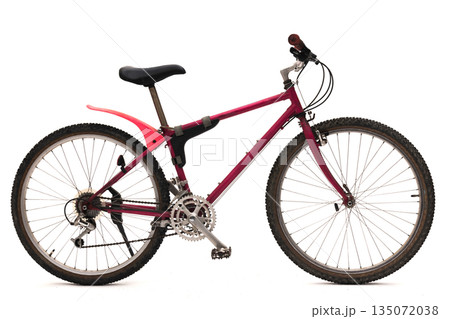 古い自転車 135072038