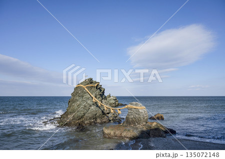 伊勢二見浦、夫婦岩 135072148