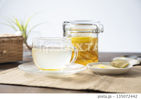 ホットはちみつレモン 135072442