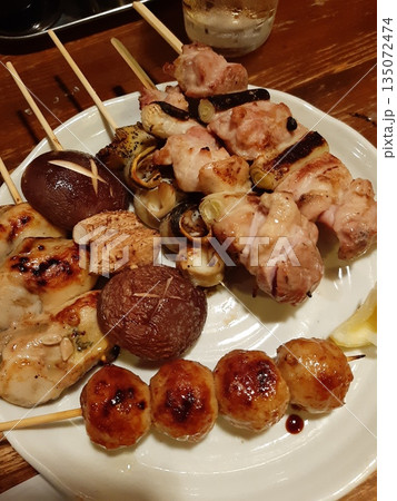 日本の焼き鳥 日本の焼き鳥 135072474