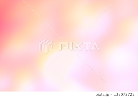 うす赤色・オレンジ色　ふんわりな玉ボケ・丸ボケ背景　 135072725