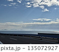海沿いを走る 135072927