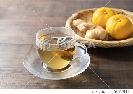 ゆずジンジャーほうじ茶 ゆずジンジャーほうじ茶 135072941