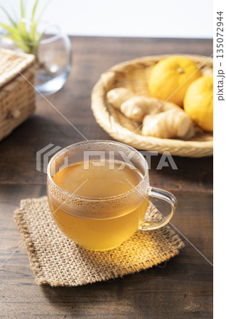 ゆずジンジャーほうじ茶 ゆずジンジャーほうじ茶 135072944