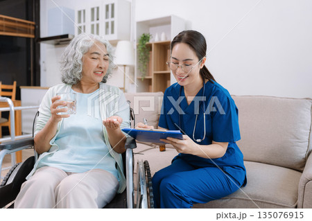 Elderly health checkups with a physician or psychiatrist who works with patients who are consulted about female or psychiatric diagnosis in a medical clinic or hospital mental health service. 135076915