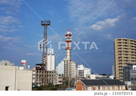 ドコモタワー NTTドコモ水戸ビル　巨大な鉄塔　茨城県水戸市宮町 135079353