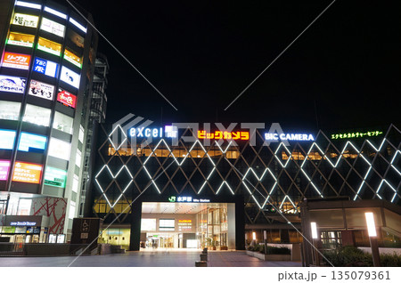 夜の水戸駅南口を散策 茨城県水戸市宮町 夜の水戸駅南口を散策 茨城県水戸市宮町 135079361