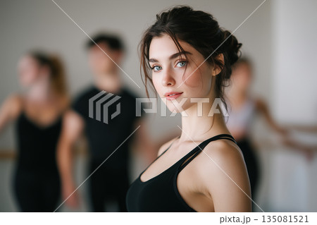 バレリーナ 135081521