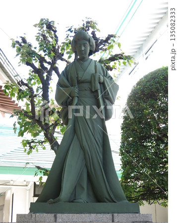 目黒区の正覚寺にある三沢初子像 135082333
