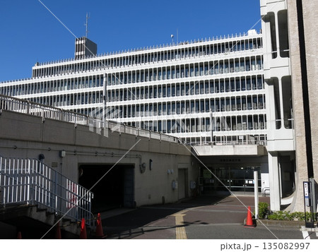目黒区総合庁舎(本館・東口) 目黒区総合庁舎(本館・東口) 135082997