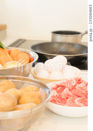 料理前の食材準備 料理前の食材準備 135084665