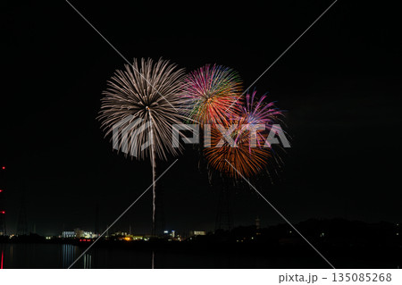 田原市の渥美半島花火大会の風景(愛知県) 135085268