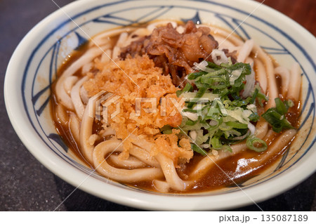 ヌードル 拉麺 麺 135087189