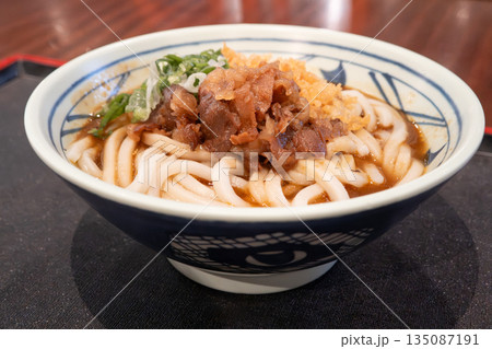 ヌードル 拉麺 麺 135087191