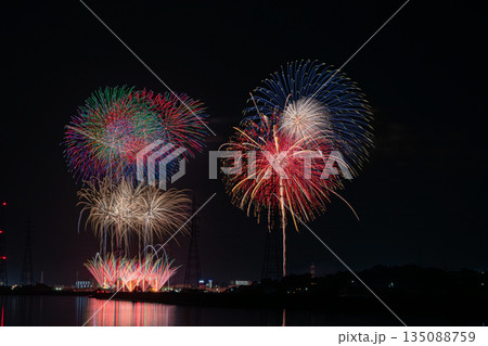 田原市の渥美半島花火大会の風景(愛知県) 135088759